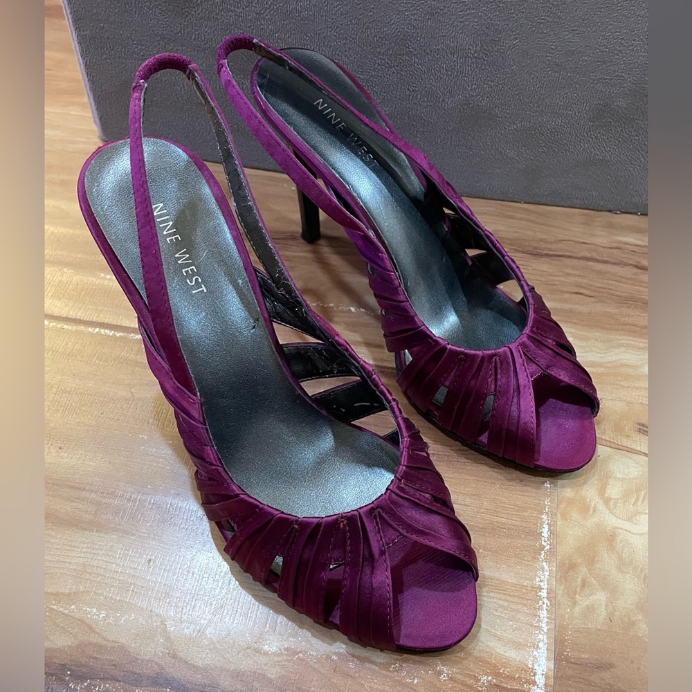 Women’s Nine West Purple High Heels Pointed Toe - Size 6.5